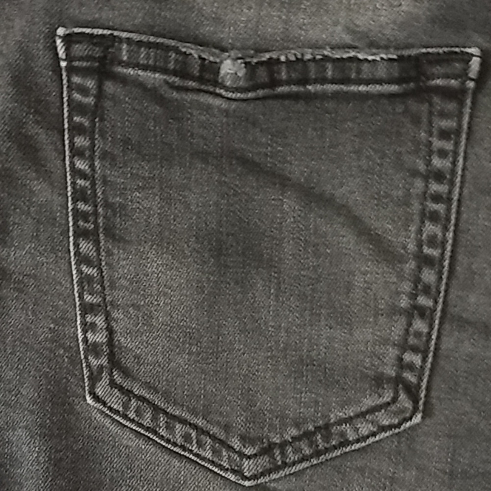 H&M Shorts - Picture 6 of 8